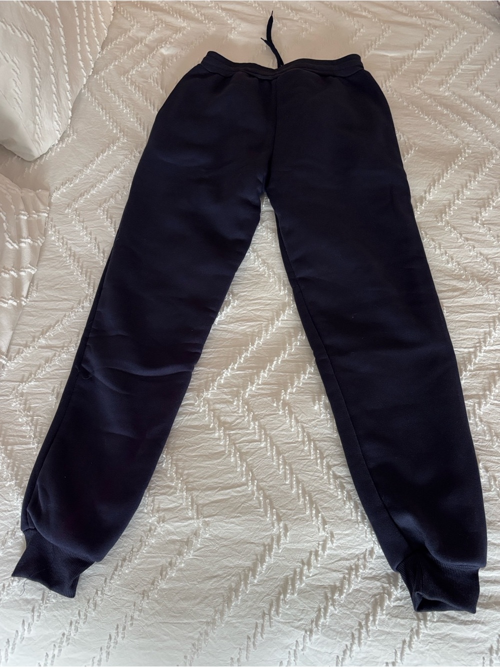 ALO Navy Joggers Size Medium Worn once $178 RETAIL - Picture 4 of 6